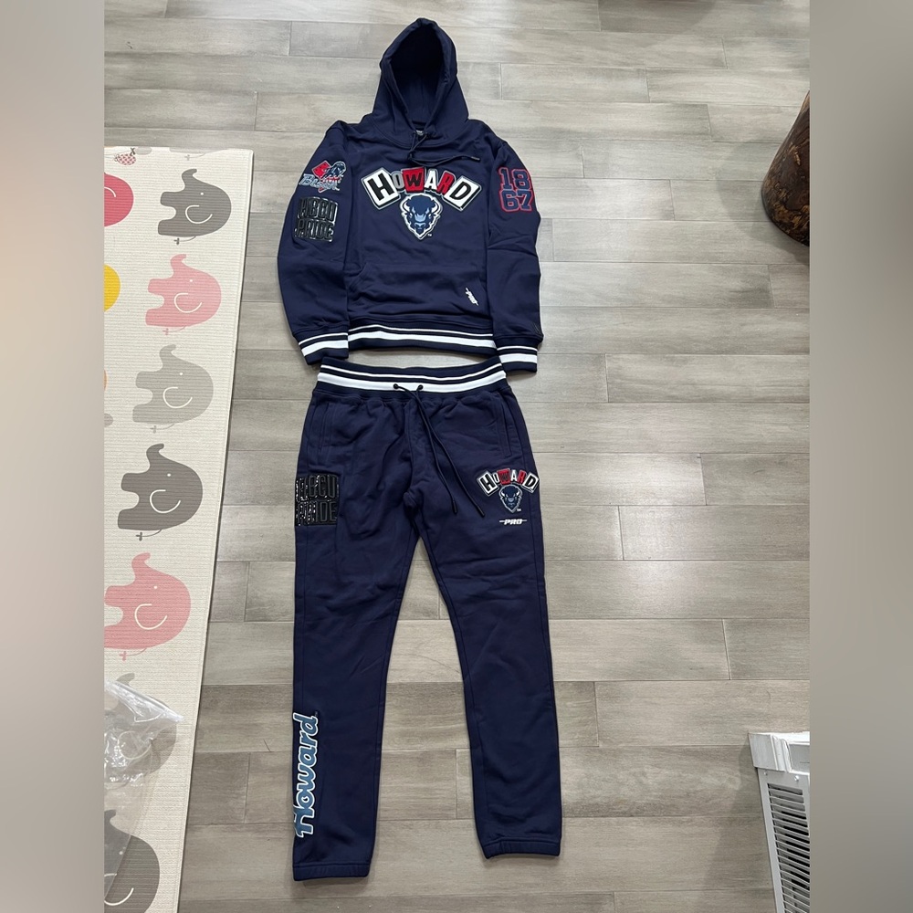 Men's Howard University Official Howard Bison Logo Hoodie(L)& Pant(XL) Tracksuit